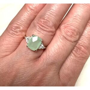 Sterling Cocktail Ring Avon Pale Green Stone Cubic Zirconia Trillions Size 7